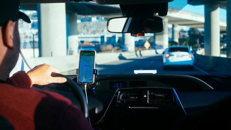 Чи зростуть ціни на таксі: у Bolt та Uklon відповіли