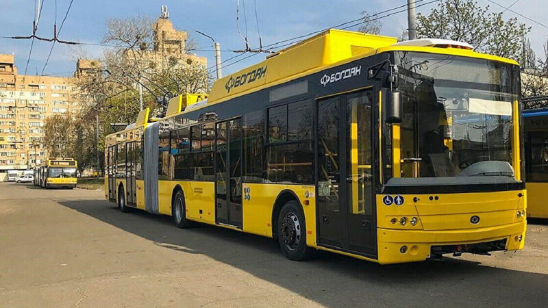 У Києві ввели екстрені відключення світла, частина електротранспорту не курсує