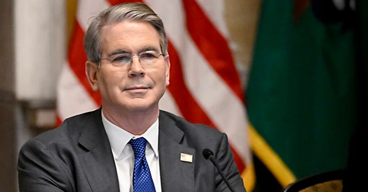 Міністр фінансів США допустив можливість зняття санкцій з іранської нафти