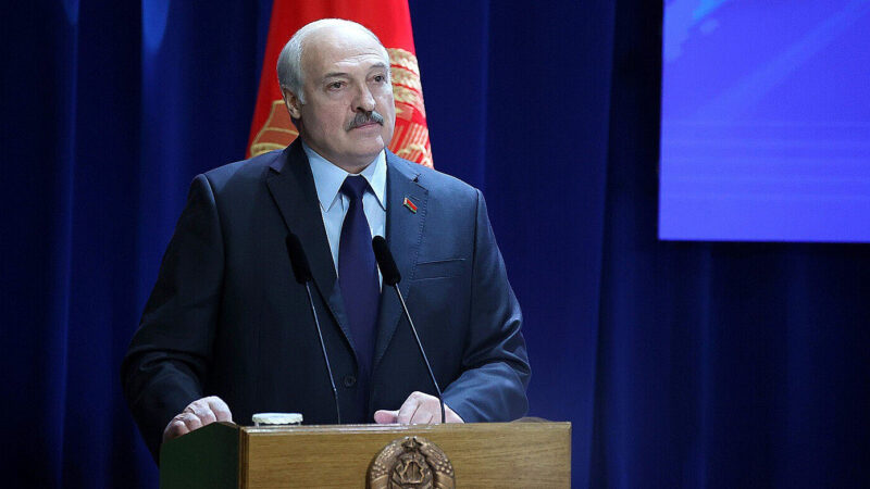 Лукашенко пообіцяв приїхати в США на засідання Ради миру