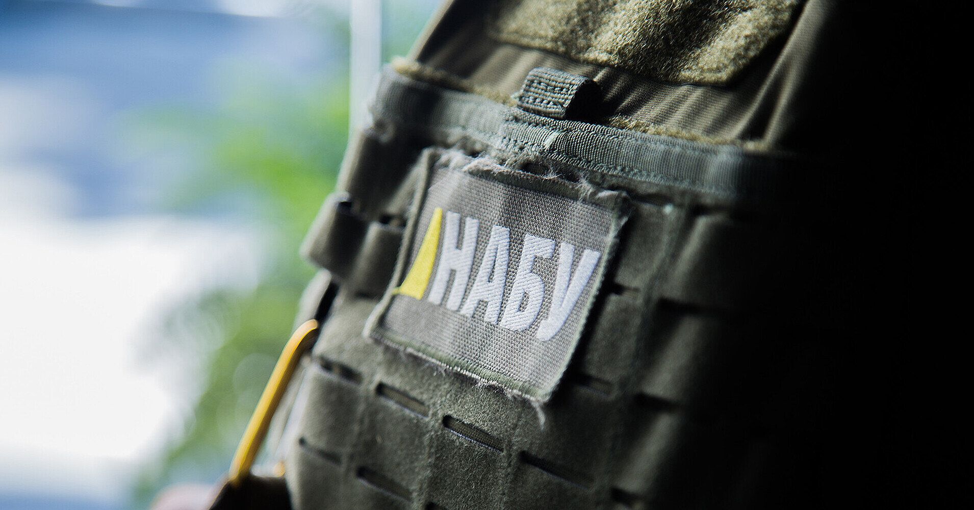 НАБУ і САП проводять обшуки у судах та у представників ОГП у справу Іванющенка – джерела