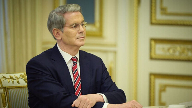 США розглядають можливість зняття санкцій з російської нафти – Бессент