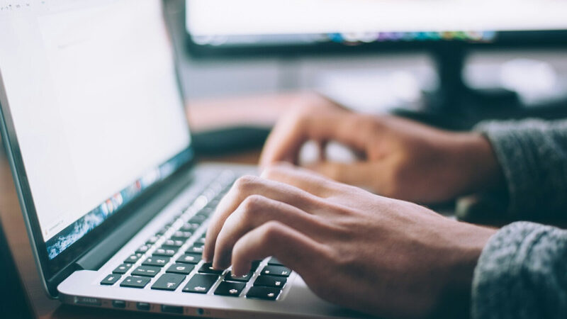 Скільки годин працює зв’язок без електрики: відповідь Мінцифри