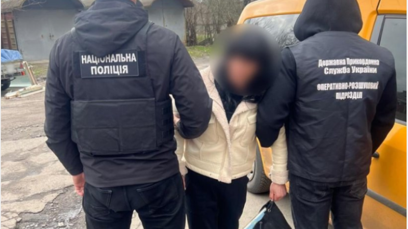 Схема фіктивного оформлення батьківства: правоохоронці викрили чергову протиправну схему втечі з країни
