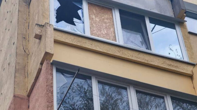 Внаслідок обстрілу у Кривому Розі постраждала 41-річна жінка: безпекова ситуація в області станом на вечір 23 квітня