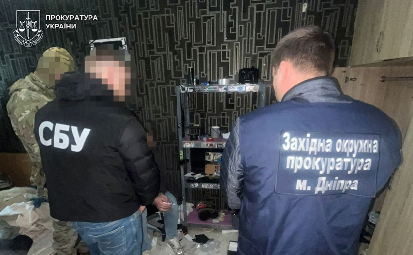 Метамфетамін і канабіс у іграшках та побутовій техніці: у Дніпрі ліквідовано інтернет-магазин зі збуту наркотиків