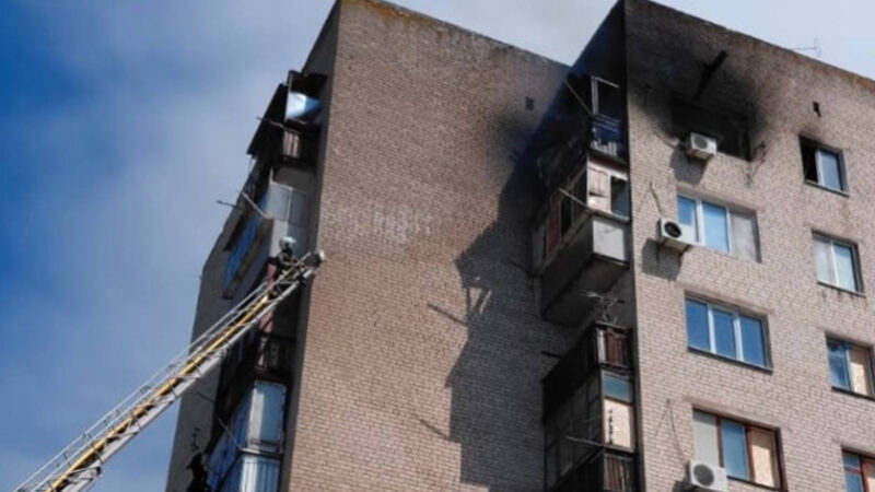 Внаслідок ворожих обстрілів постраждали троє людей: безпекова ситуація на Дніпропетровщині станом на вечір 26 квітня