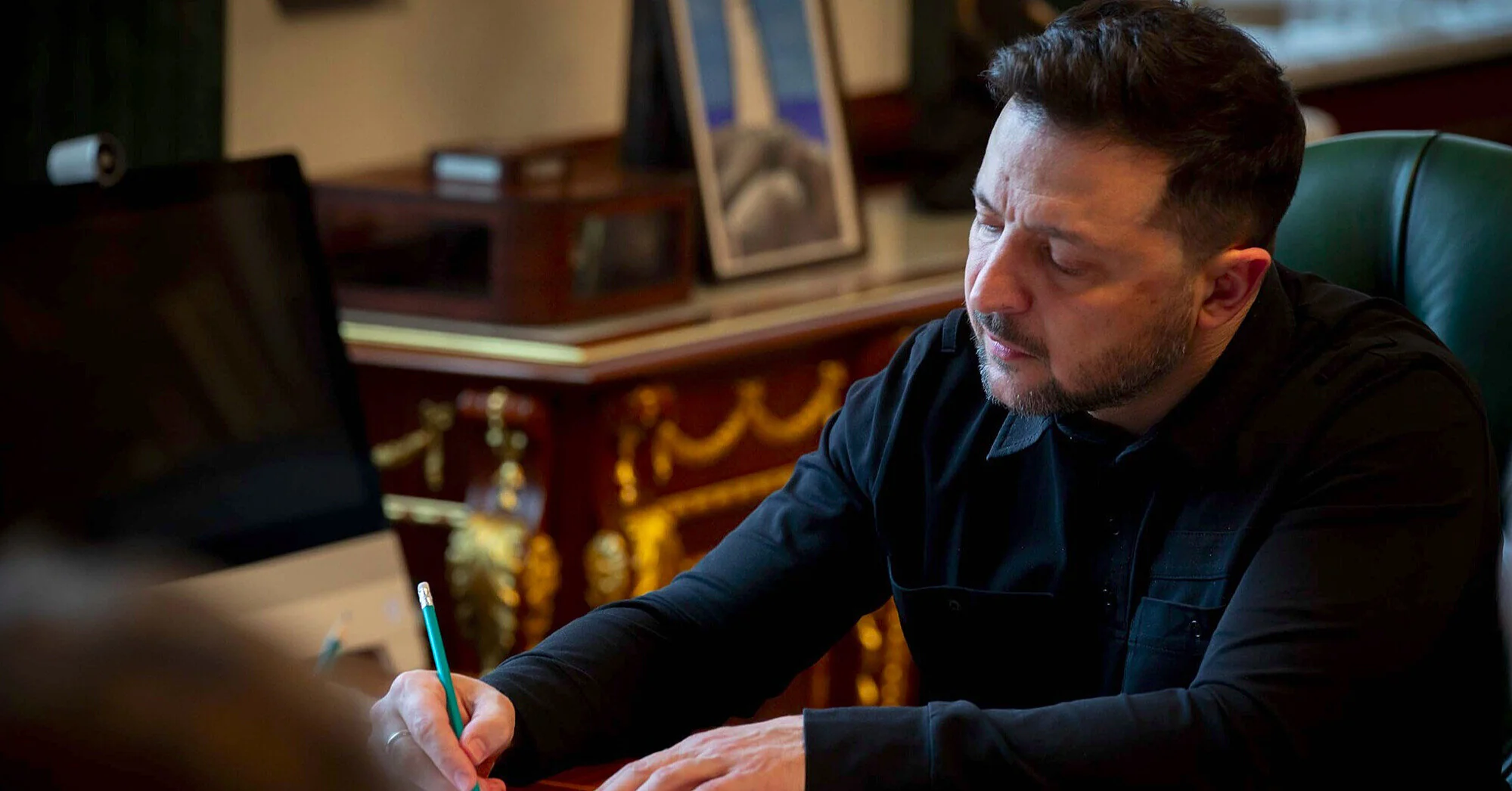 Зеленський ввів санкції проти росіян, причетних до викрадення українських дітей