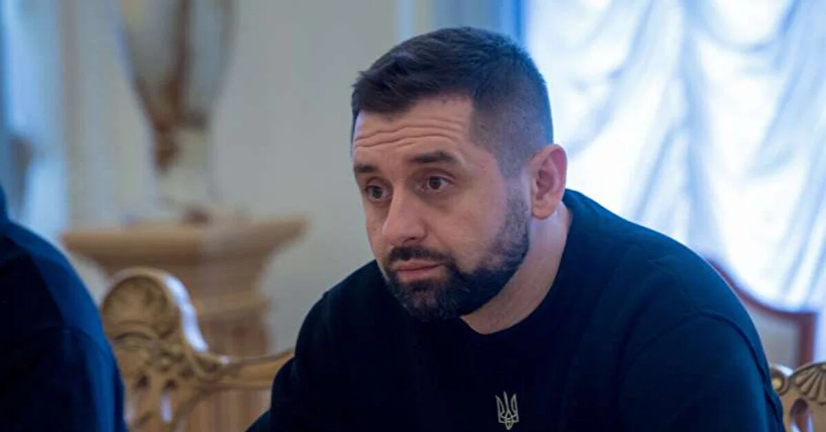 Арахамія заявив про спроби політизувати теракт у Голосіївському районі Києва