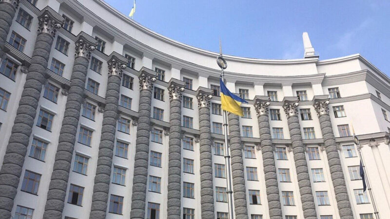 У Кабміні розповіли, чи буде світло на Великдень