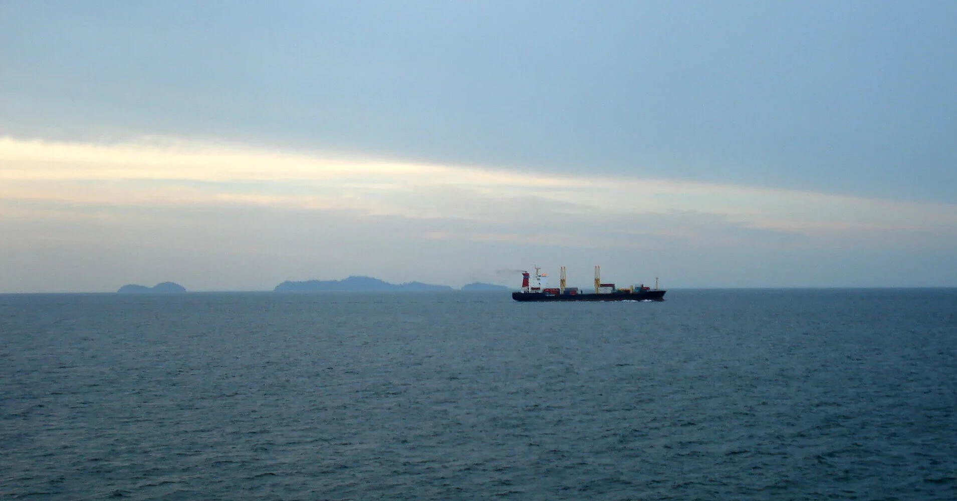 Криза навколо Ормузу підвищила напруження й біля Малаккської протоки