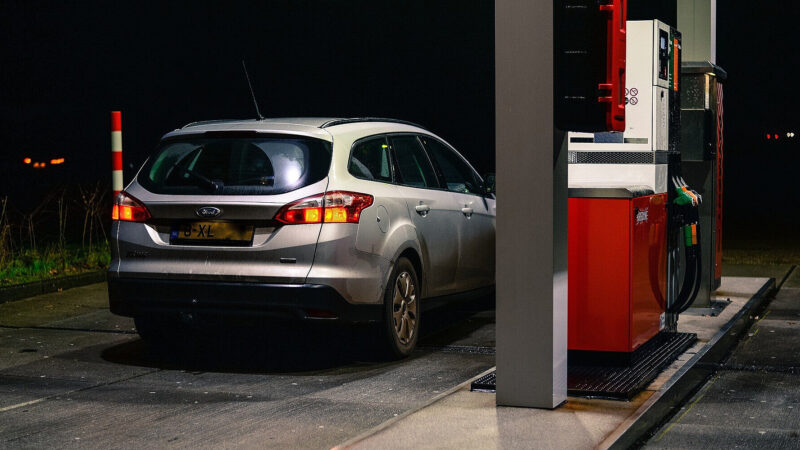 “Укрнафта” знизила цін на пальне: Свириденко очікує такого ж й від інших мереж