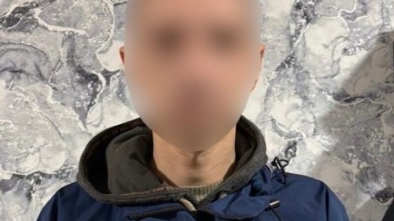 У Запоріжжі патрульні розшукали хлопчика, який загубився в магазині