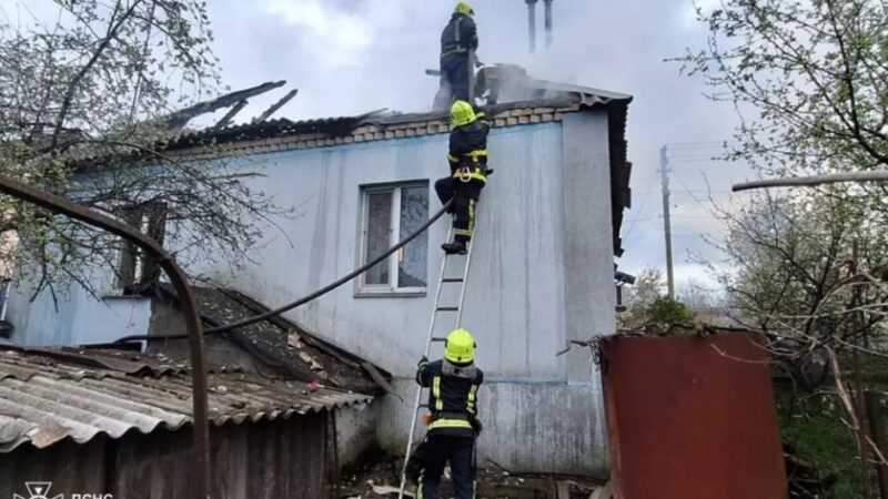 У Кам’янському посеред дня зайнявся житловий будинок