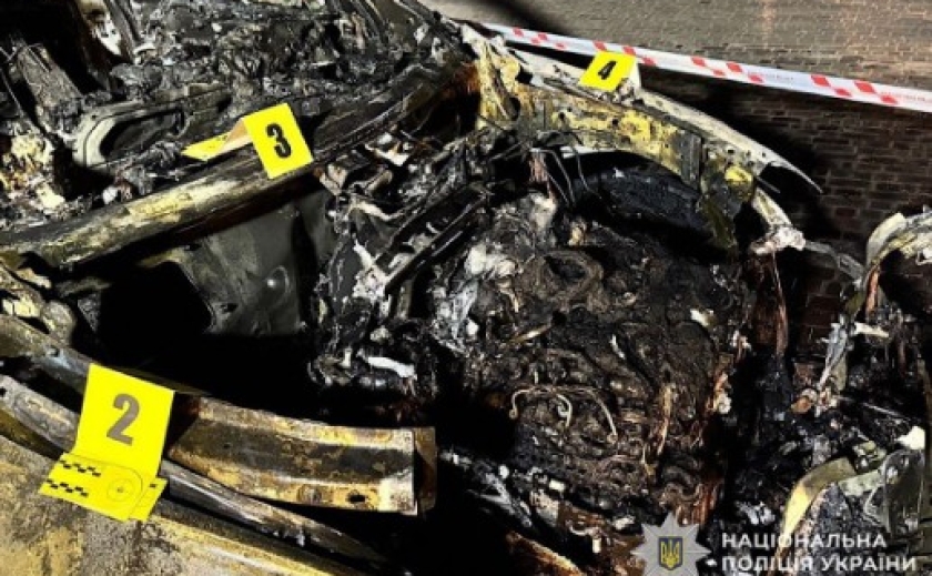 Правоохоронці затримали підозрюваного у підпалі автомобіля у Кривому Розі