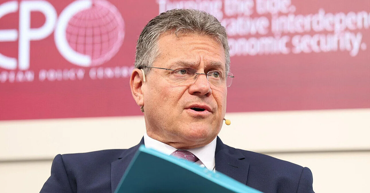 Єврокомісар: США не планують знову продовжувати виняток із санкцій для російської нафти