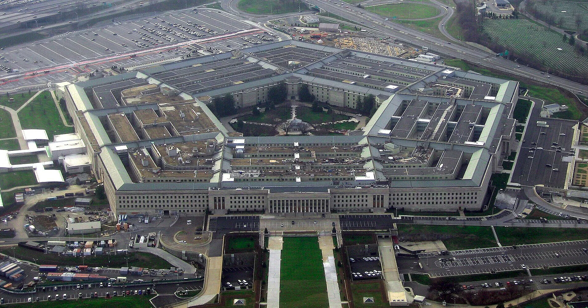 США запускають розробку космічного щита від ракет: контракти отримали 12 компаній