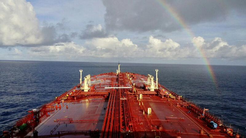 Китайський танкер пройшов через Ормузьку протоку після оголошення США блокади