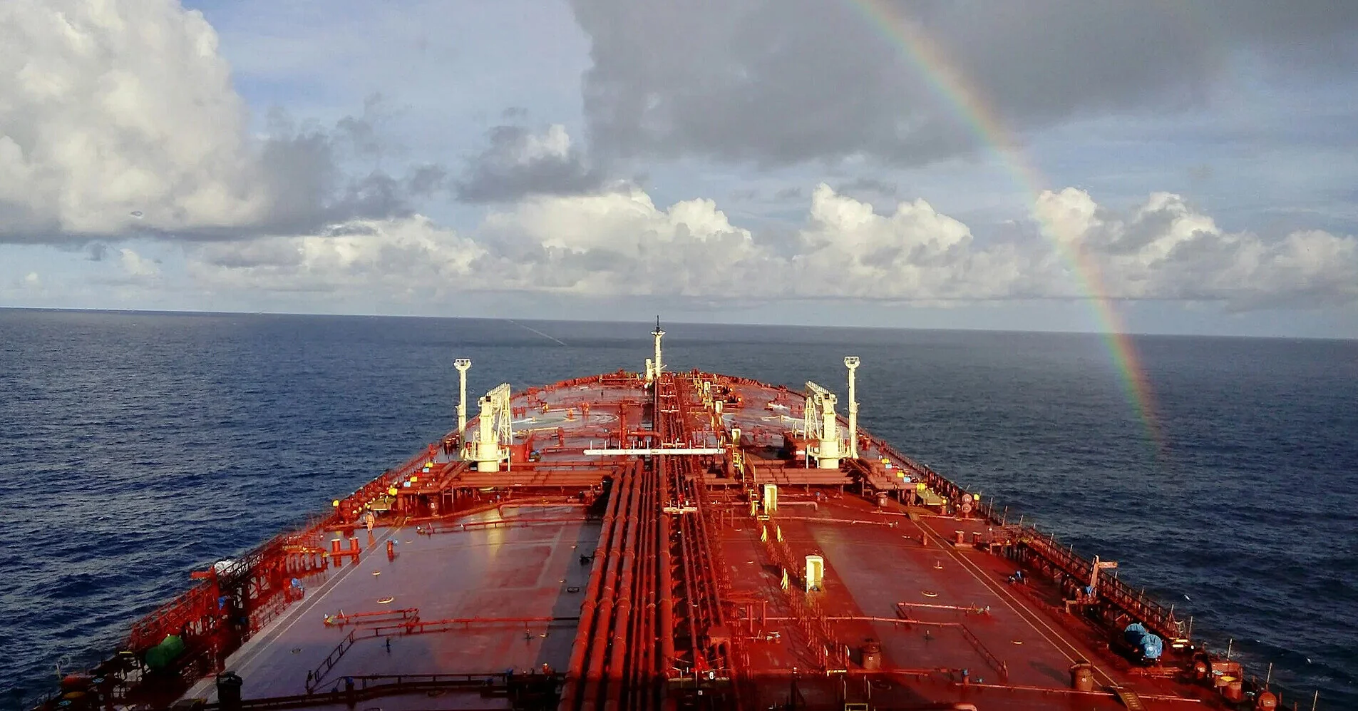 Три судна, включно з іранським, пройшли Ормузьку протоку попри блокаду