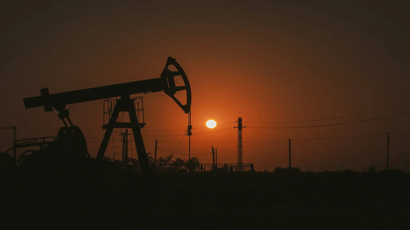 Нафта Brent впала нижче $97 на тлі сигналів про нові переговори США та Ірану