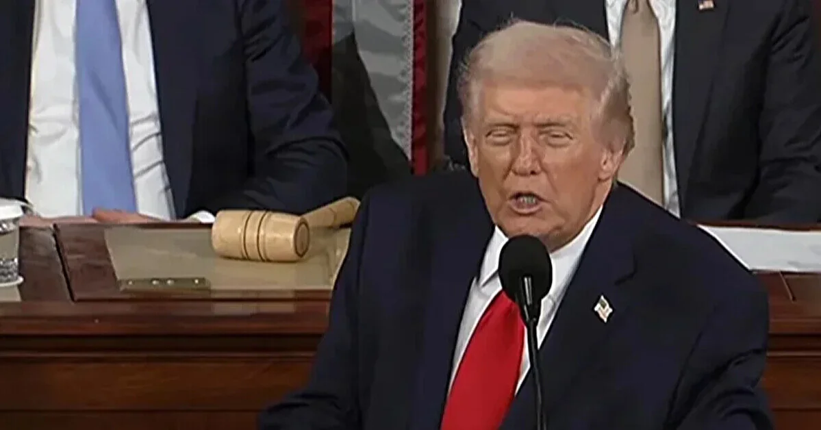 Трамп наказав знищувати судна, що встановлюють міни в Ормузькій протоці