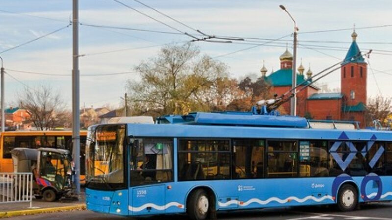 Як у Дніпрі 24 квітня курсуватиме громадський транспорт