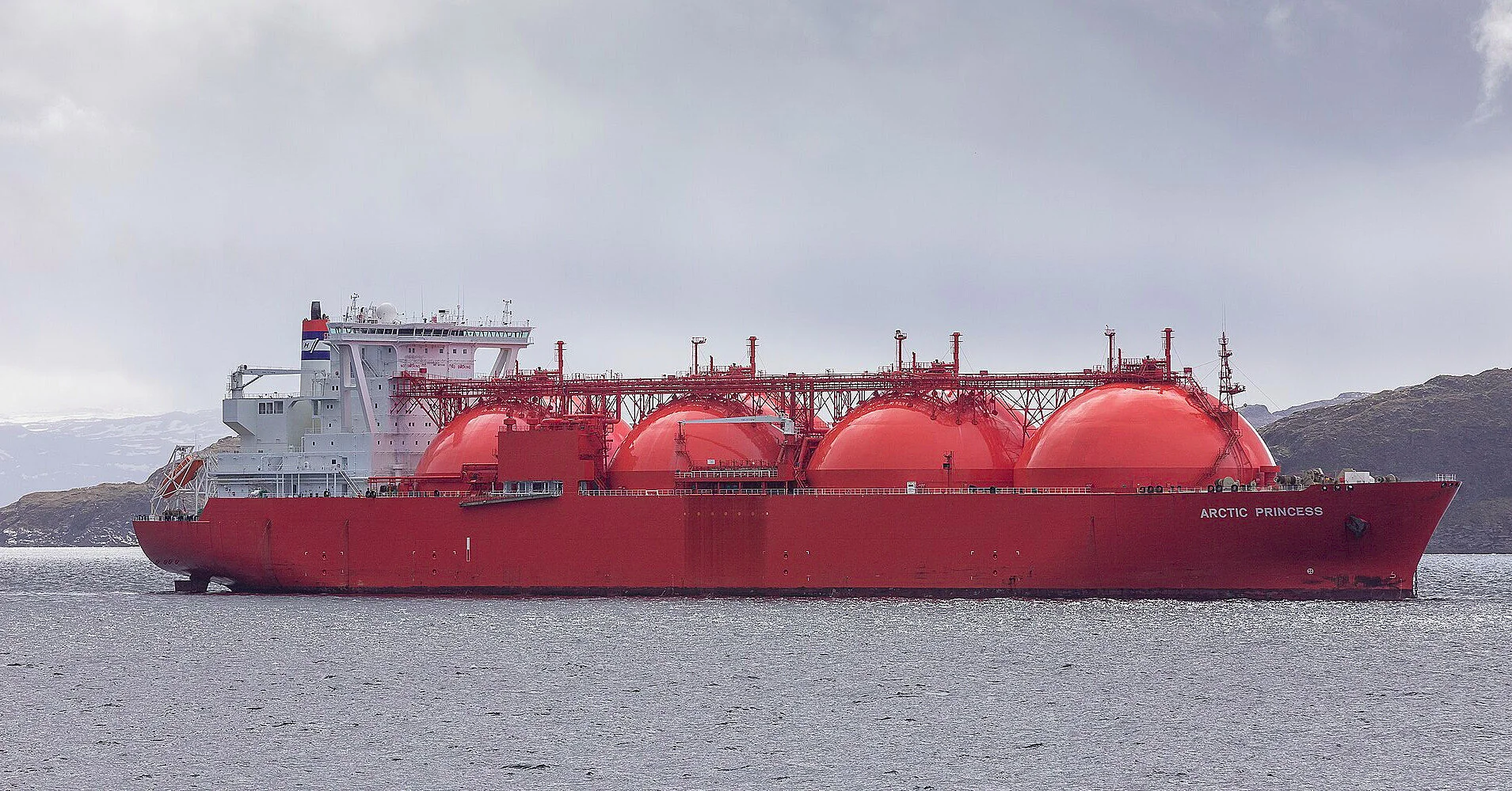 Підпадаючий під санкції США російський ЗПГ вперше прямує до Індії