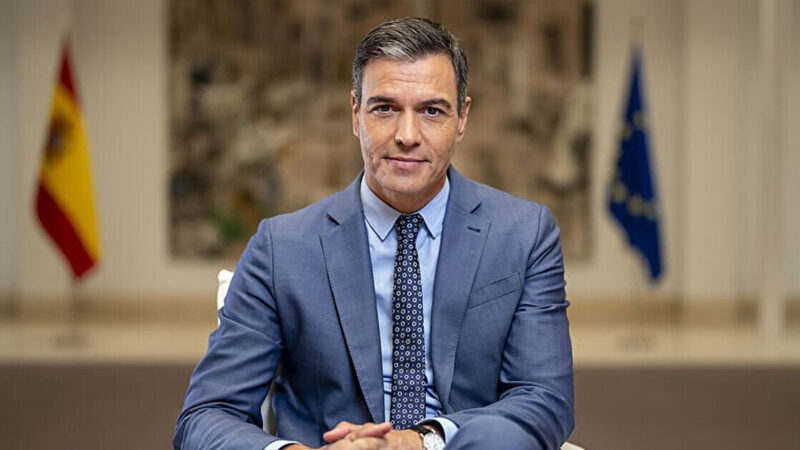 Прем’єр Іспанії заступився за Папу Римського після критики Трампа