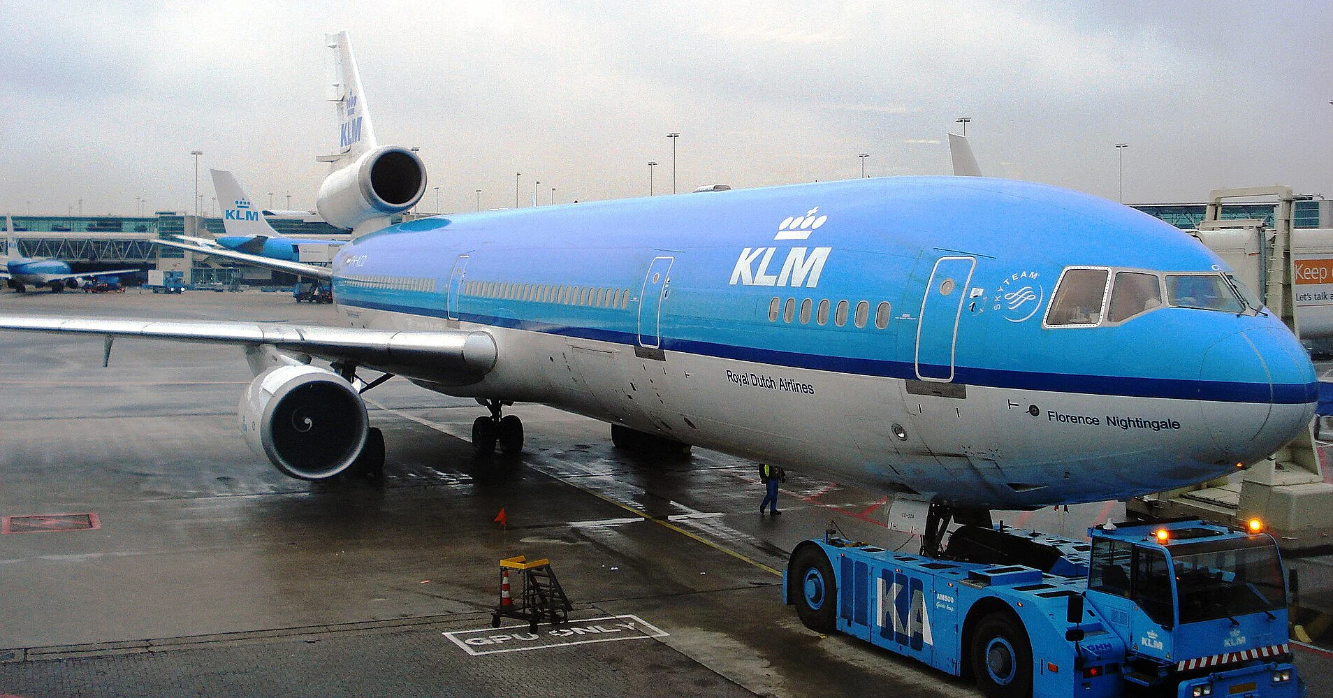 KLM скасовує десятки рейсів у Європі через зростання цін на авіаційне паливо