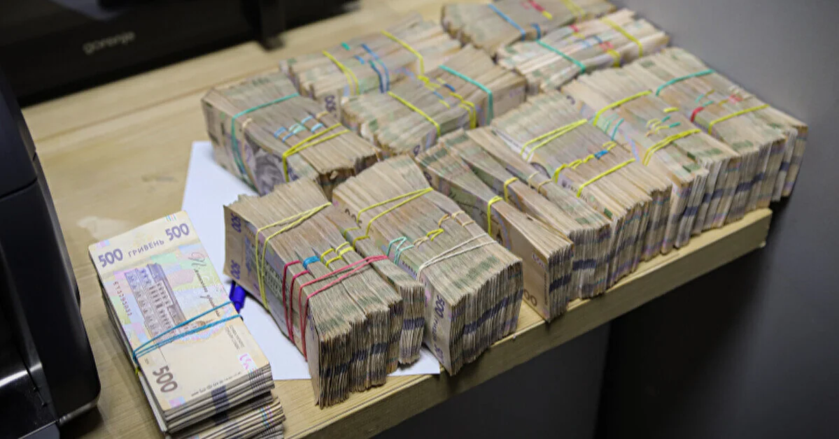 БЕБ заявило про викриття конвертцентру з оборотом до 18 млрд грн