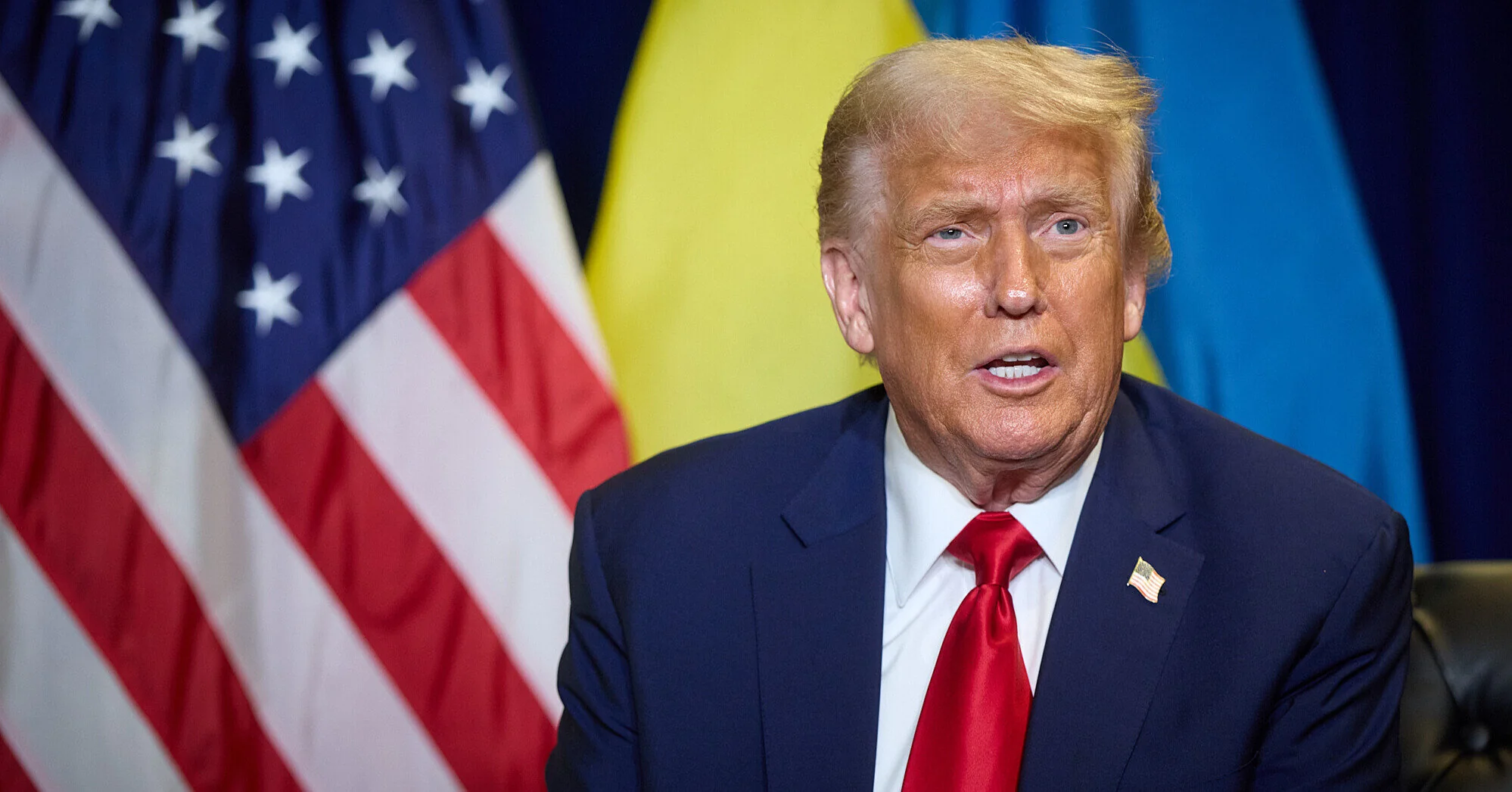 Трамп про причину продовження війни в Україні: Байден дав їм 350 млрд