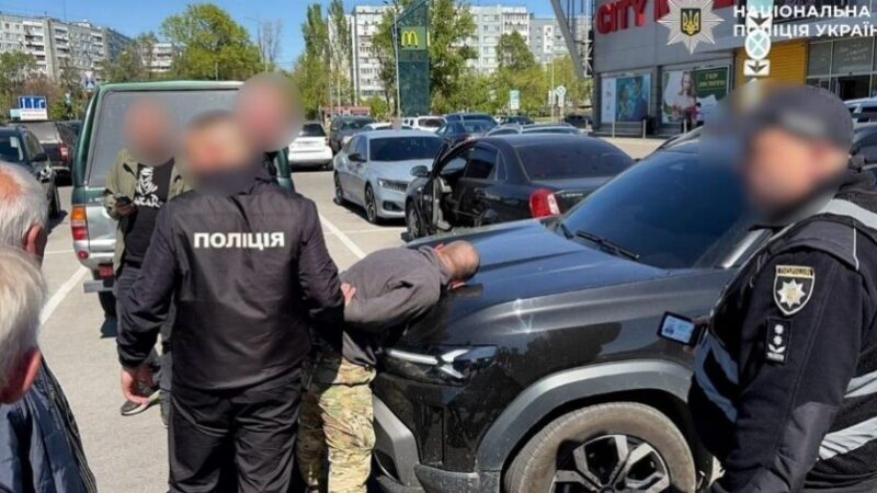 Вимагав гроші з «бойових» виплат: у Запоріжжі затримали командира батальйону