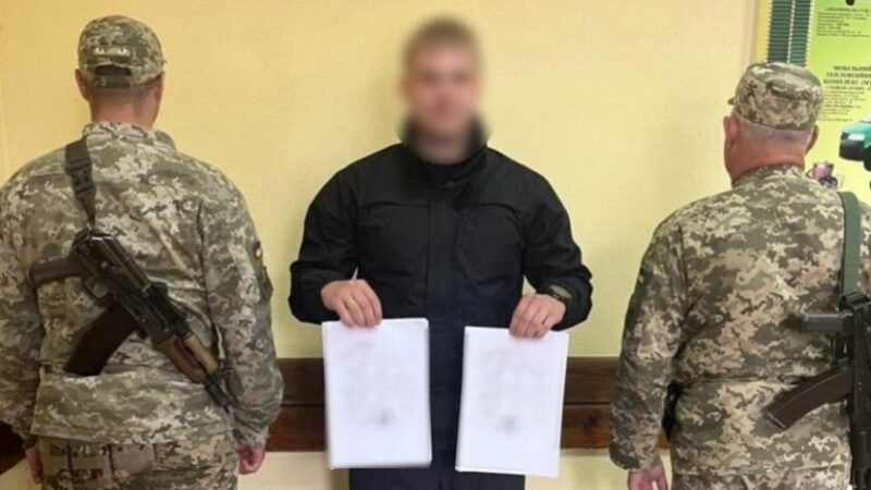 Намагався втекти з країни з підробленими документами про батьківство: прикордонники затримали 28-річного жителя Запоріжжя