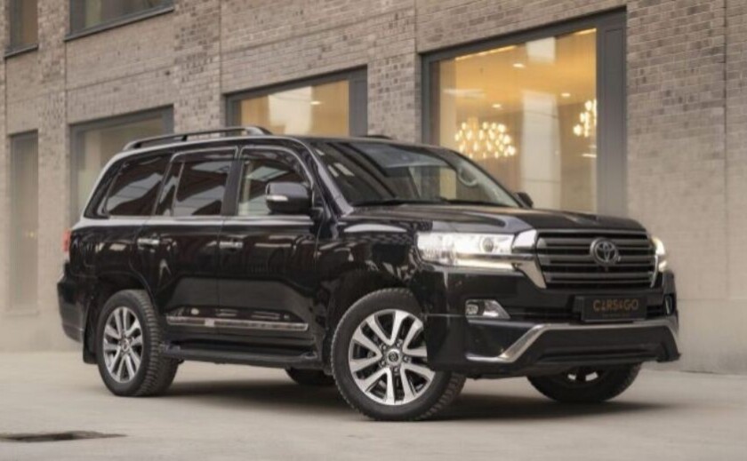 Записав Toyota Land Cruiser на родичку: у експравоохоронця з Дніпропетровщини стягнули понад 2,2 мільйона гривень