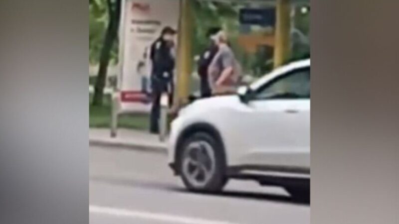 У Дніпрі на зупинці громадського транспорту виявили тіло чоловіка: подробиці від поліції
