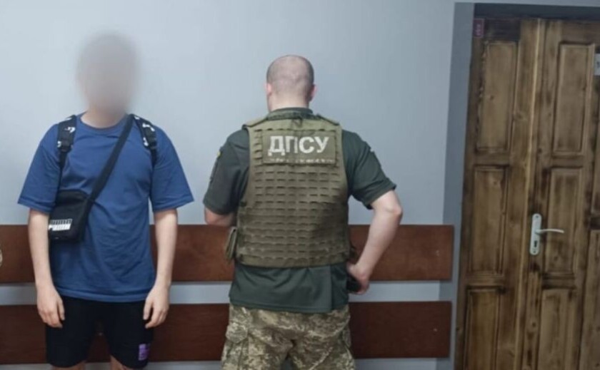На Закарпатті прикордонники виявили знесиленого ухилянта, який намагався втекти з країни