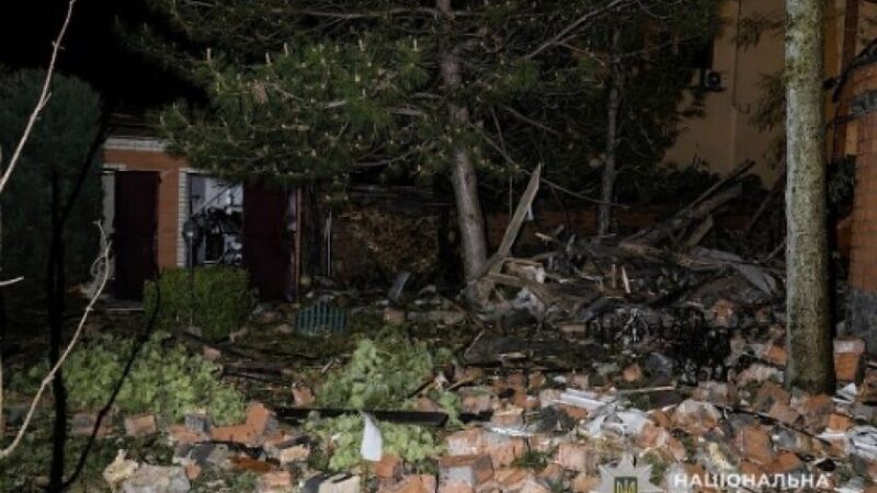 Поліцейські документують наслідки ворожої атаки на Дніпро