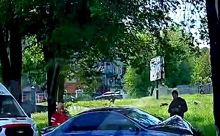 У Кам’янському водій напідпитку врізався в дерево