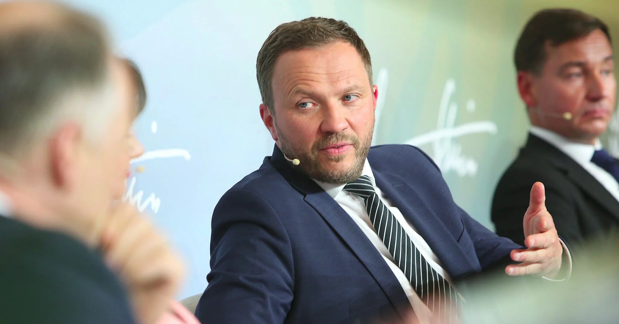 МЗС Естонії заявило про право України бити по військових цілях у Росії