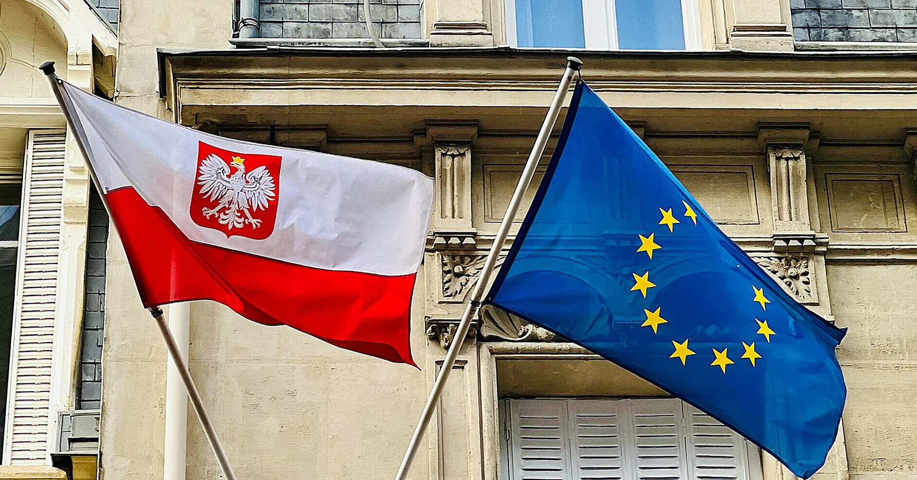 Польща припинила видачу довідок UdSC про тимчасовий захист: що робити при втраті документа