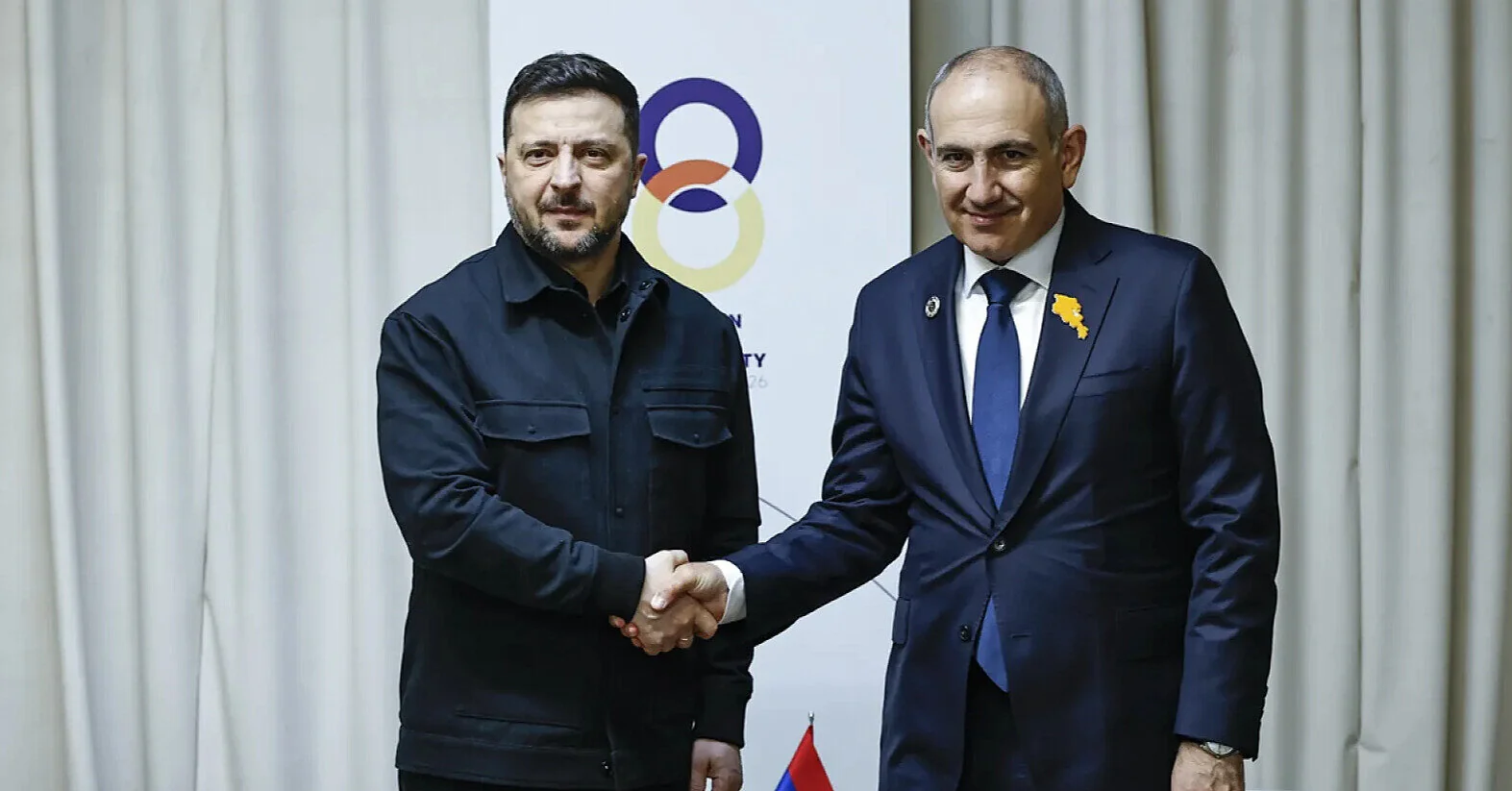 Зеленський запропонував Пашиняну відновити економічну комісію України та Вірменії