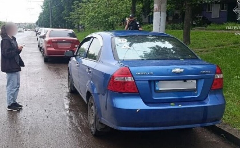У Саксаганському районі Кривого Рогу водійка залишила місце ДТП: її розшукали патрульні