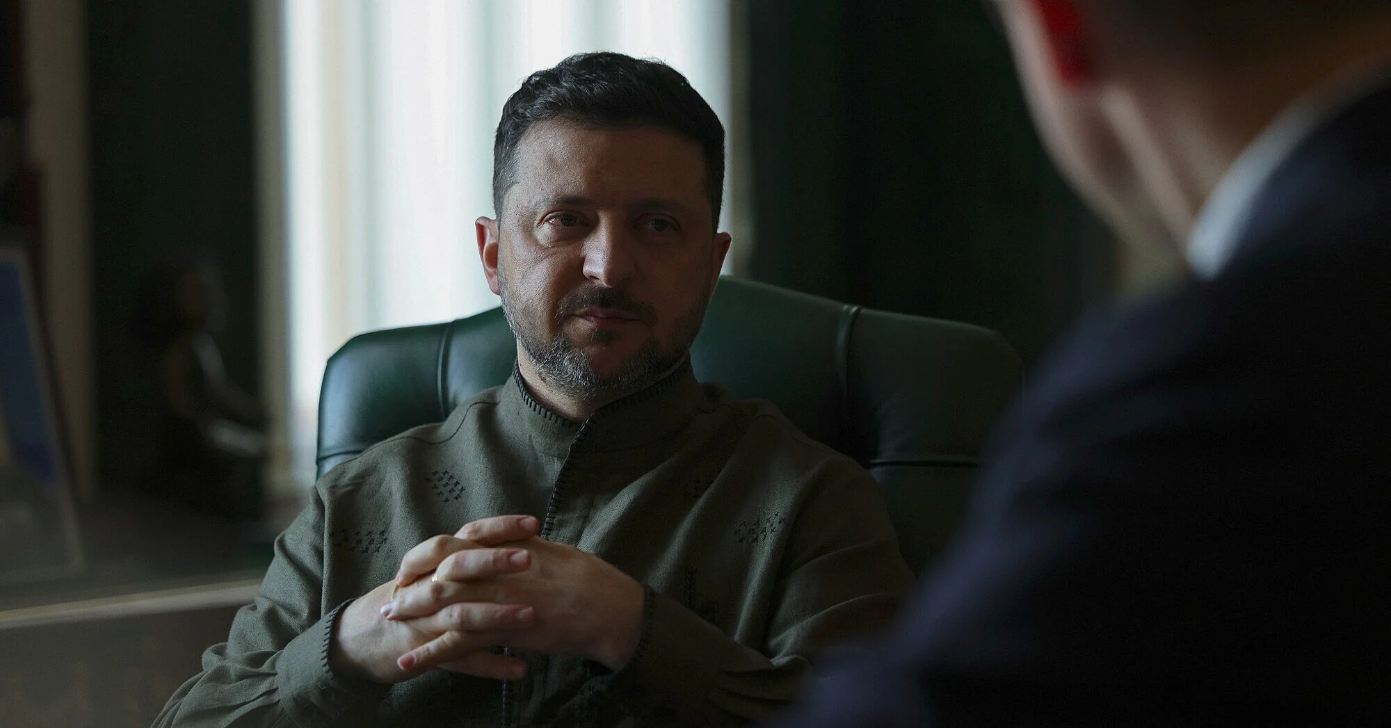 Зеленський зажадав прискорити ремонт доріг на півночі України