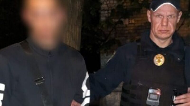 Побив чоловіка та пограбував: у Кам`янському поліцейські затримали зловмисника