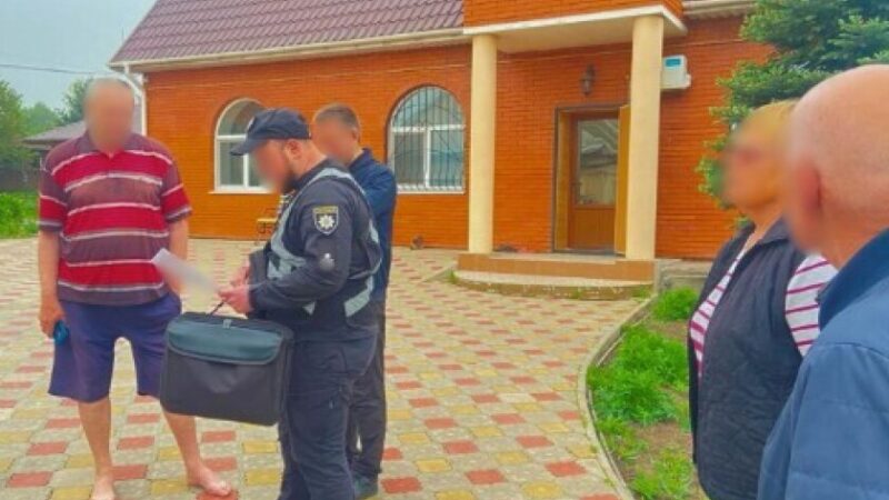 Понад 11 гектарів землі вартістю більше 6,5 млн грн через родичів і підставних осіб: на Запоріжжі викрито масштабну земельну схему голови громади