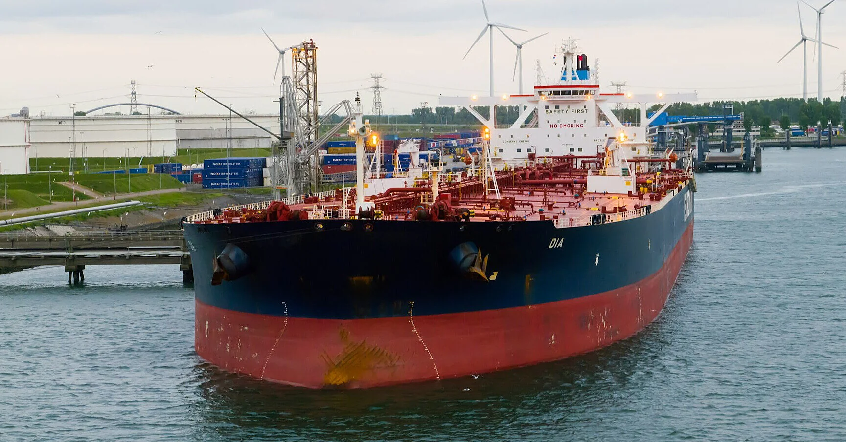 Чи будуть США обмежувати експорт нафти й авіапального через війну з Іраном: відповідь Трампа