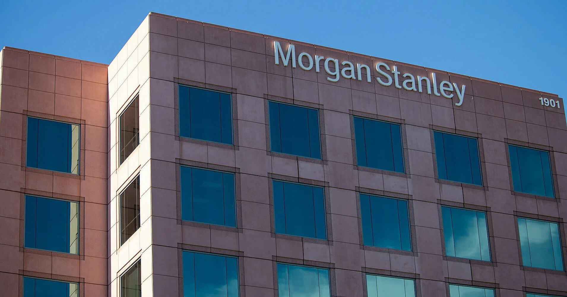 Morgan Stanley відкрив клієнтам E*Trade доступ до криптовалют