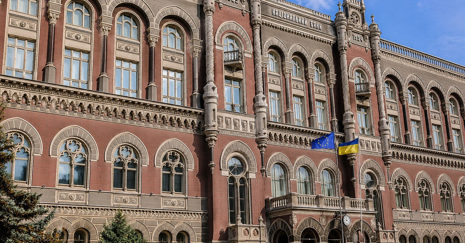 НБУ пояснив, чому пальне на АЗС не подешевшало слідом за нафтою