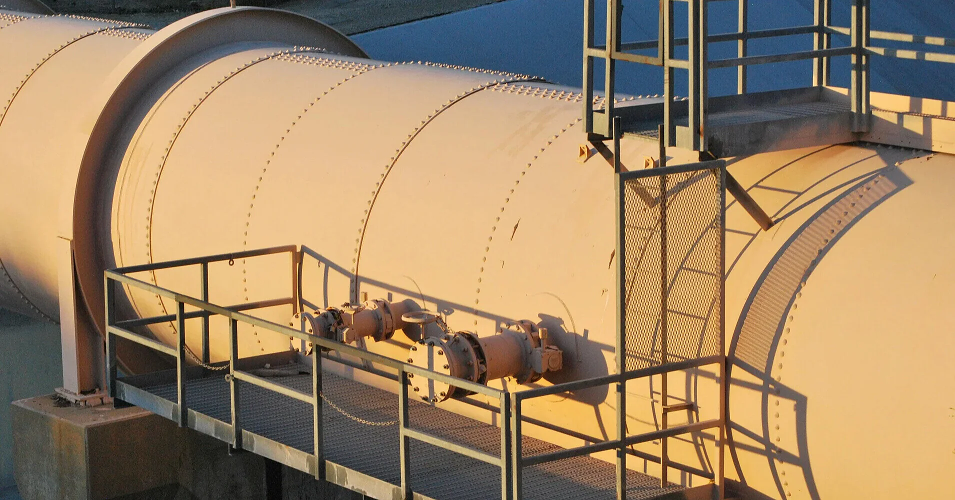 Цільові 80% під загрозою: чому Німеччина повільно заповнює газові сховища і чим це загрожує