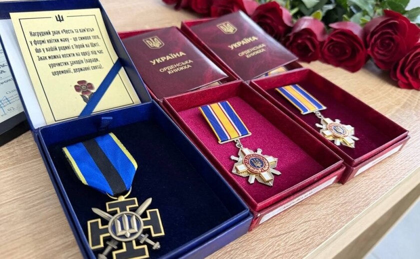 У Самарі вручили державні відзнаки рідним трьох загиблих військових